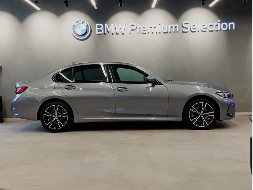 BMW 3 Series Gran Limousine 330Li M Sport