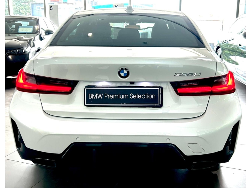 BMW 3 Series Gran Limousine 330Li M Sport Pro