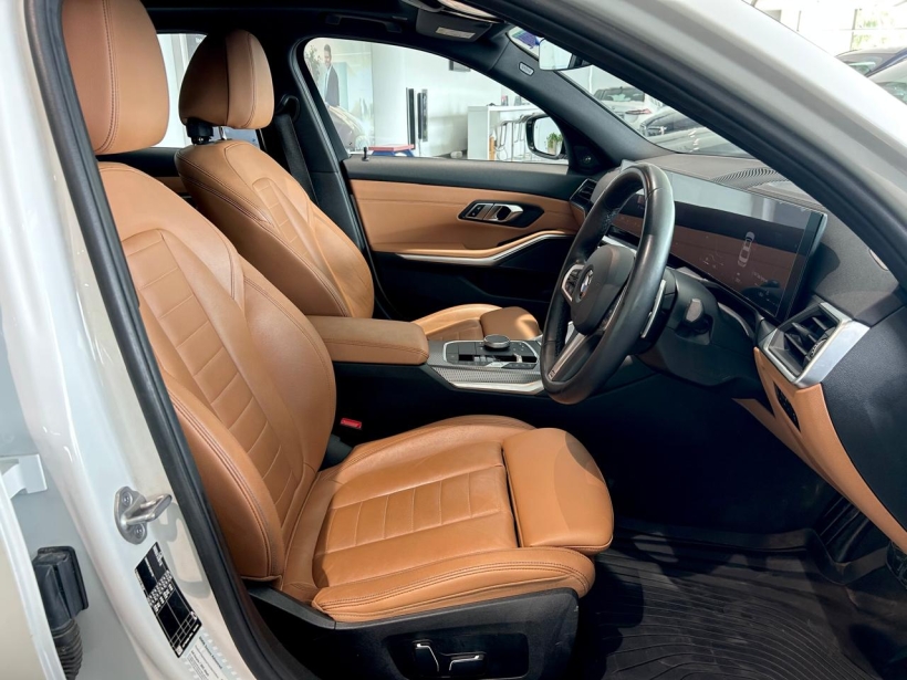 BMW 3 Series Gran Limousine 330Li M Sport Pro