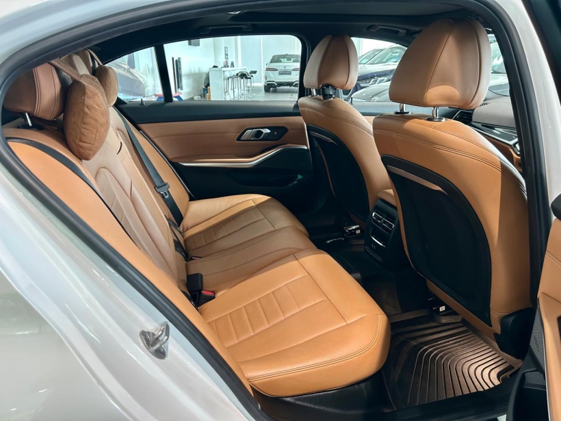 BMW 3 Series Gran Limousine 330Li M Sport Pro