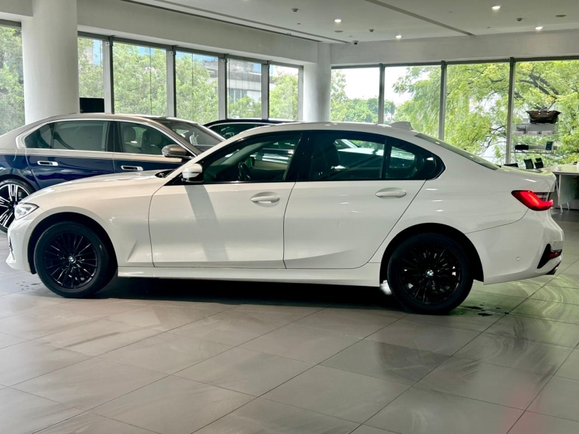BMW 3 Series 320d Luxury Line
