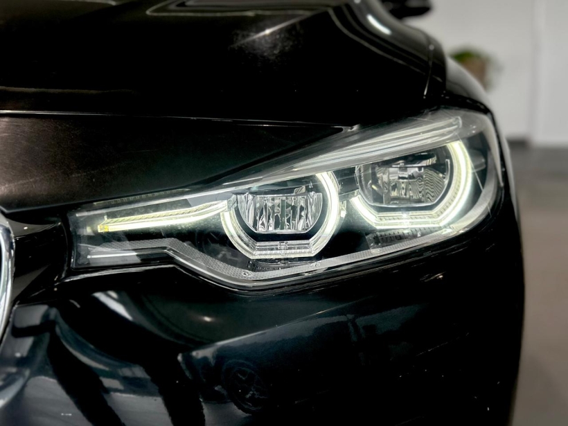 BMW 3 Series 320i