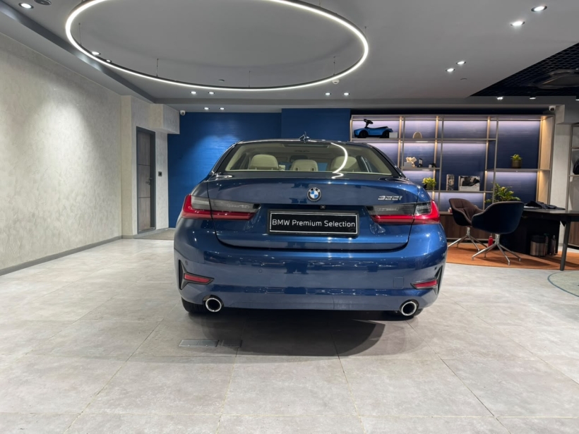 BMW 3 Series 330i Sport