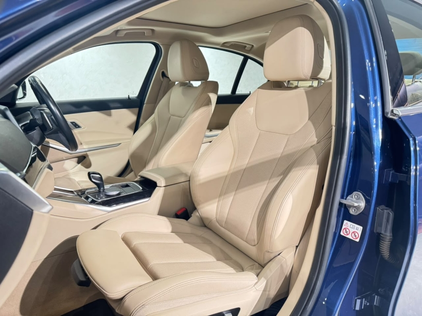 BMW 3 Series 330i Sport