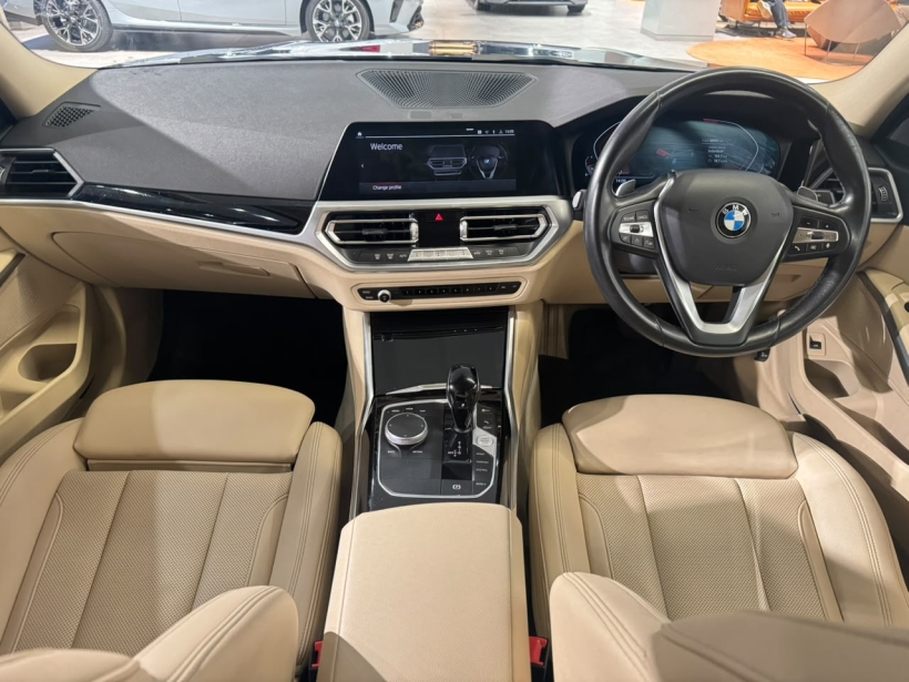 BMW 3 Series 330i Sport