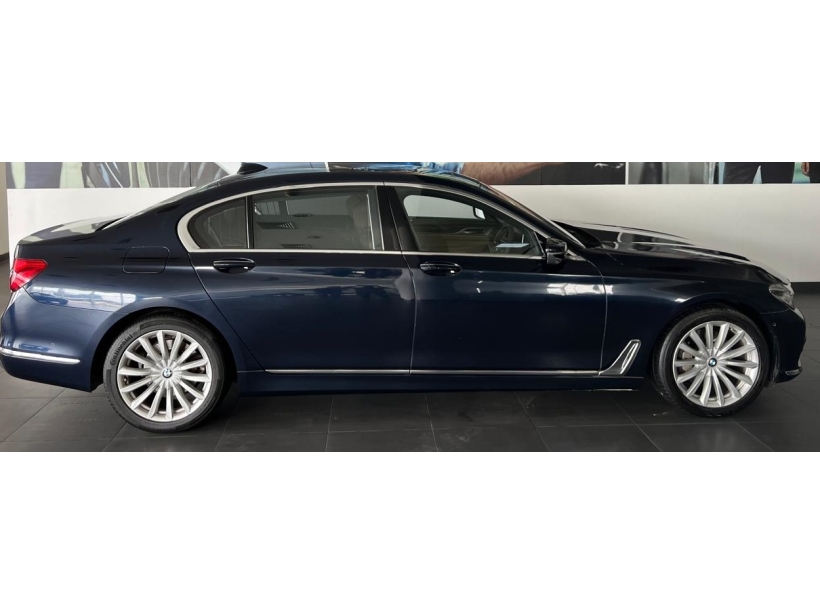 BMW 7 Series 730Ld DPE Signature