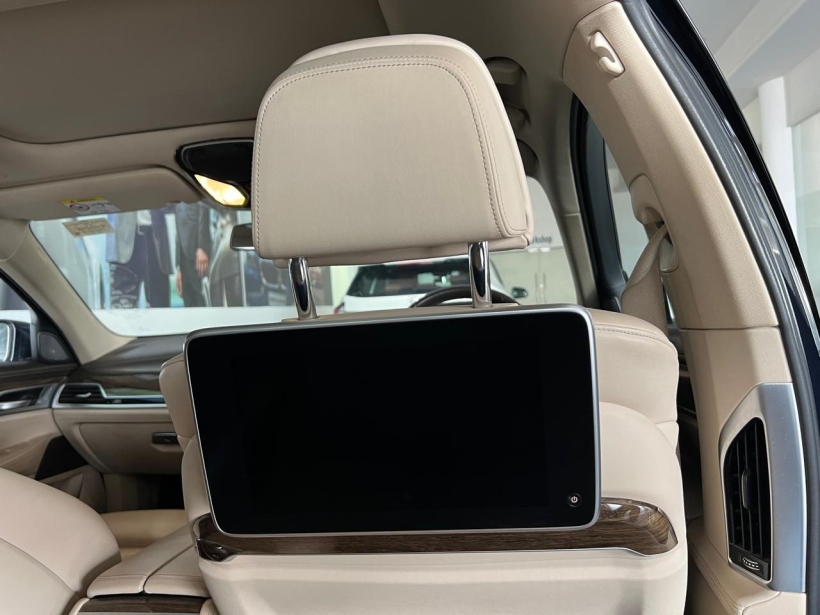 BMW 7 Series 730Ld DPE Signature