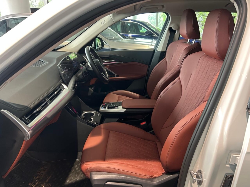 BMW iX1 eDrive20L M Sport