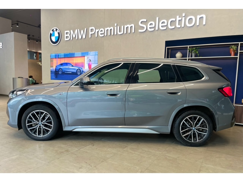BMW iX1 eDrive20L M Sport