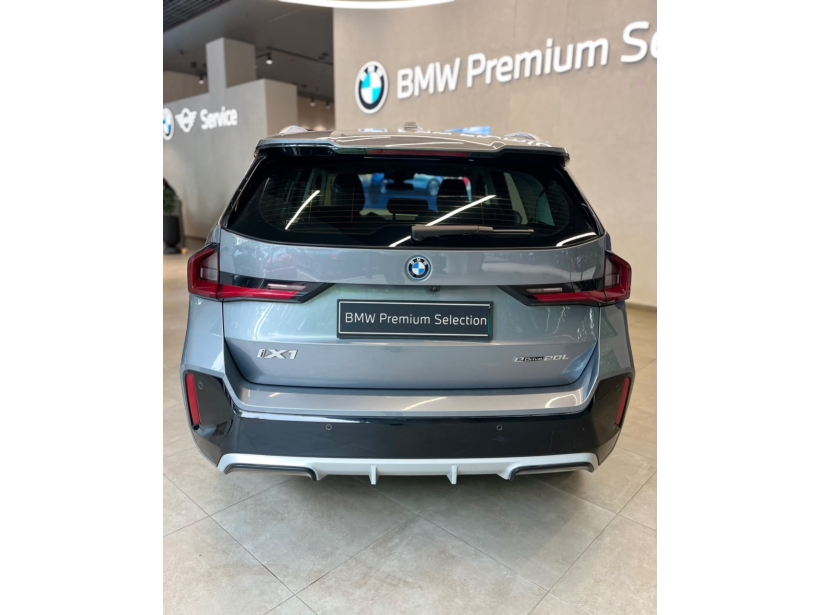 BMW iX1 eDrive20L M Sport