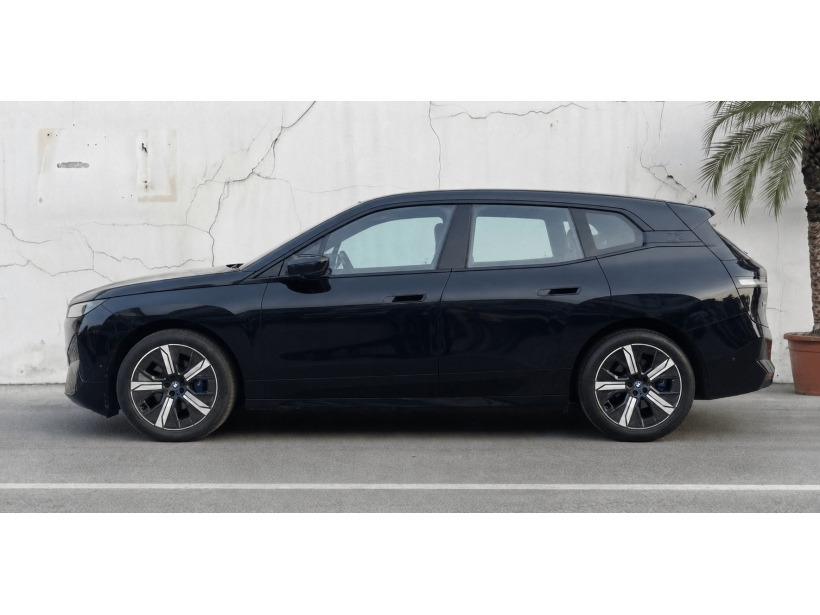 BMW iX xDrive40