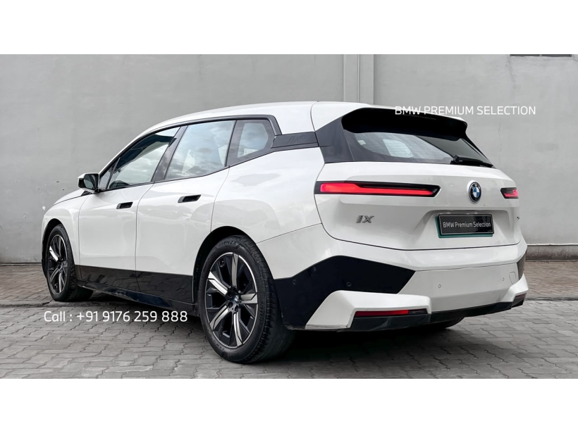 BMW iX xDrive40