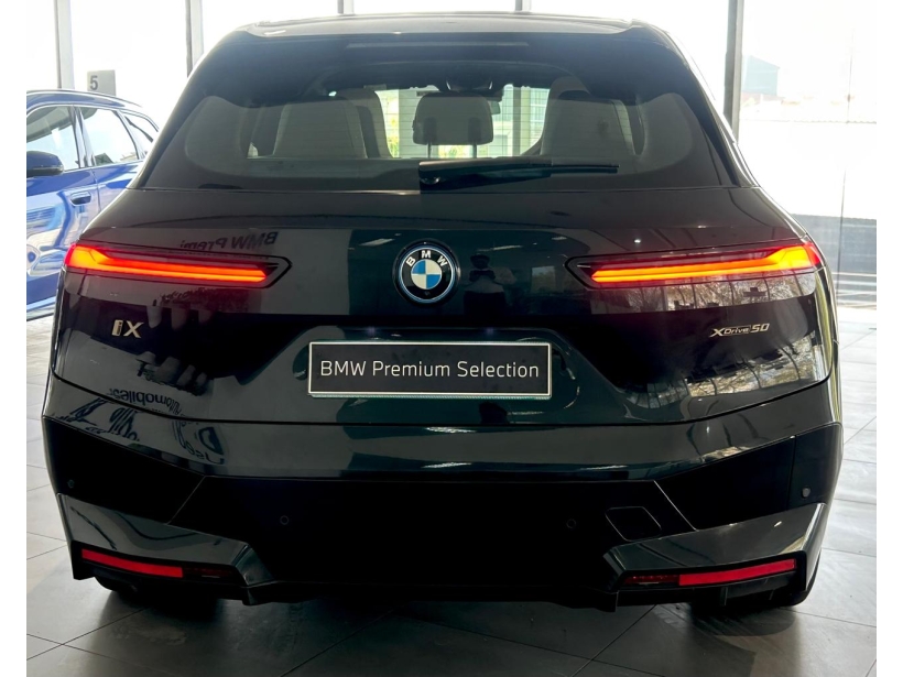 BMW iX xDrive50