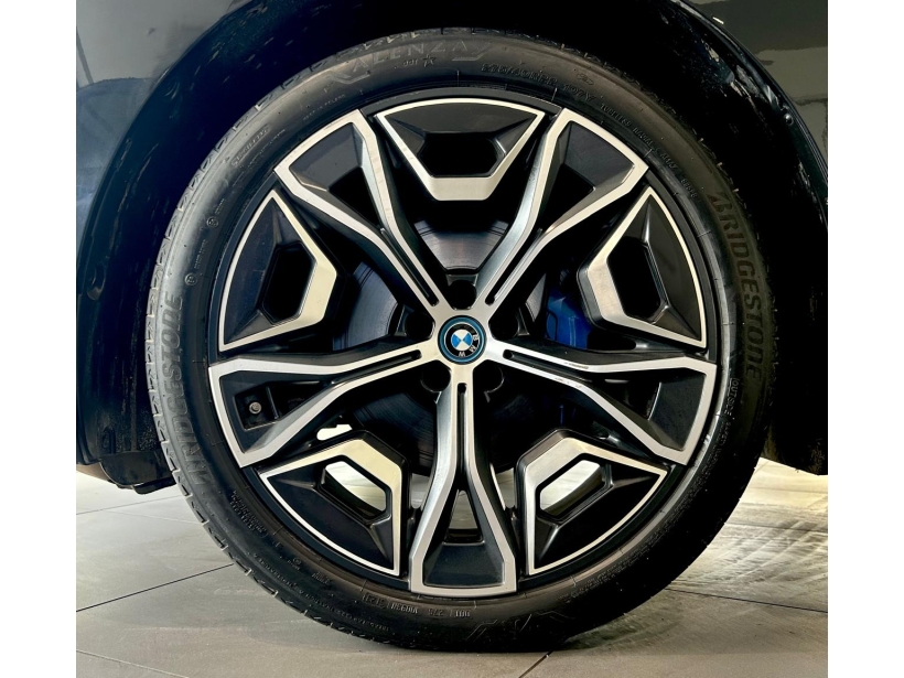 BMW iX xDrive50