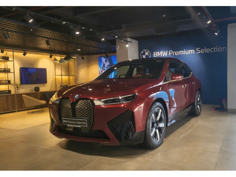BMW iX xDrive40