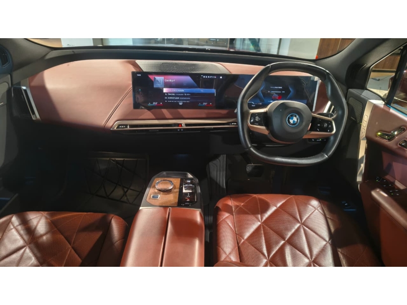 BMW iX xDrive40