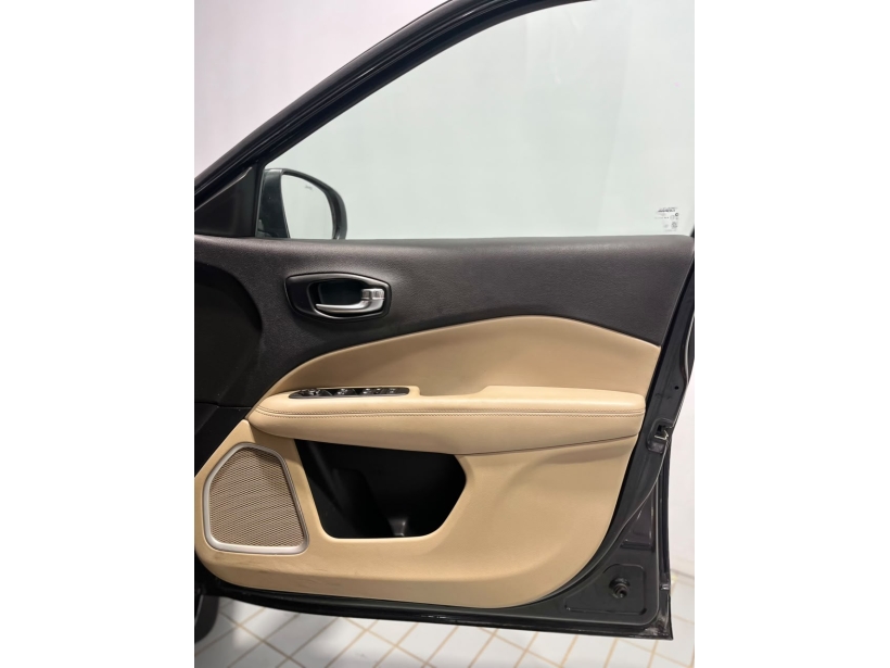 Jeep Compass Longitude (O) 2.0 Diesel AT