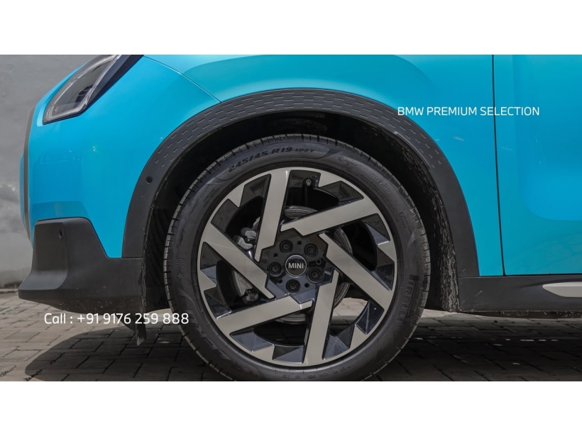 MINI Countryman E Favoured Pack