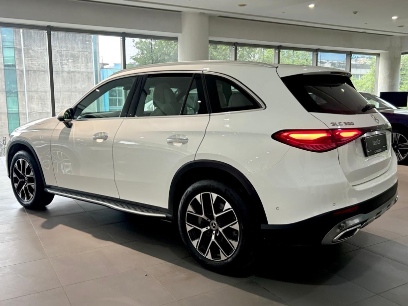 Mercedes Benz GLC 300 4MATIC