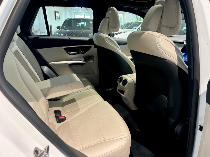 Mercedes Benz GLC 300 4MATIC