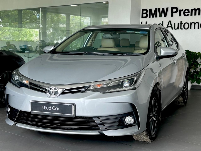 Toyota Corolla Altis VL AT Petrol