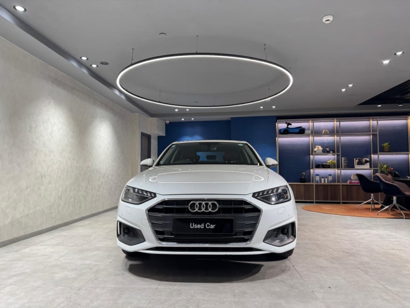 Audi A4 40 TFSI Premium Plus