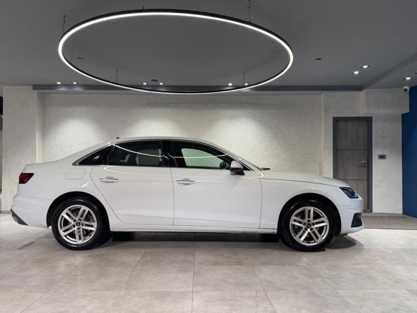 Audi A4 40 TFSI Premium Plus