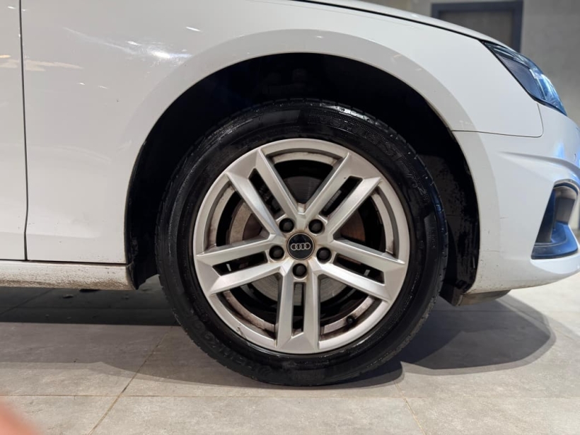 Audi A4 40 TFSI Premium Plus