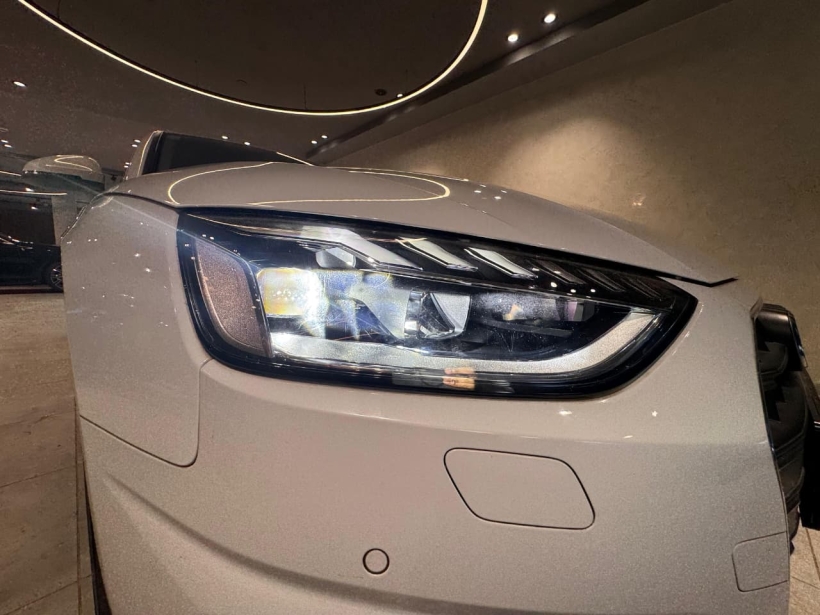 Audi A4 40 TFSI Premium Plus