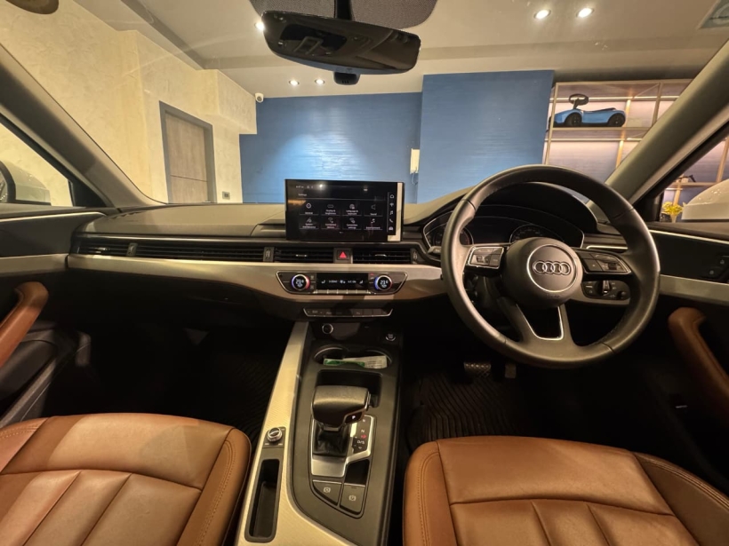 Audi A4 40 TFSI Premium Plus