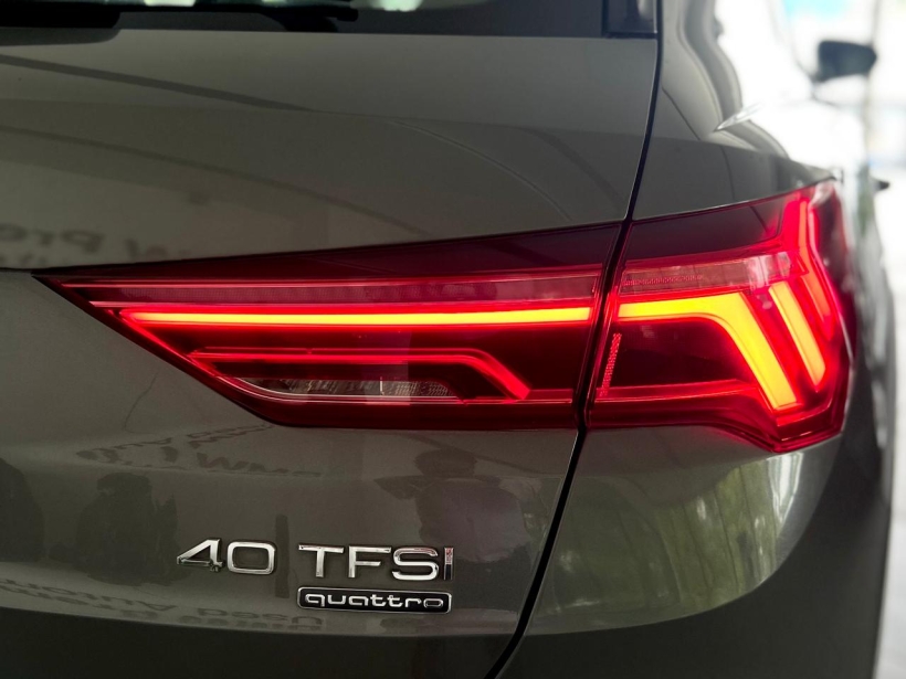 Audi Q3 40 TFSI Premium Plus
