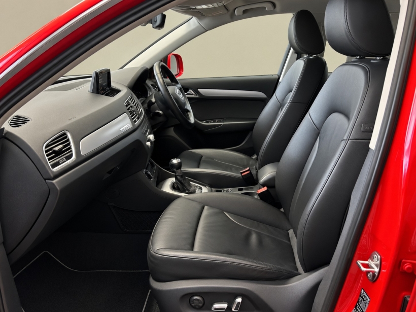 Audi Q3 35 TDI quattro Premium Plus