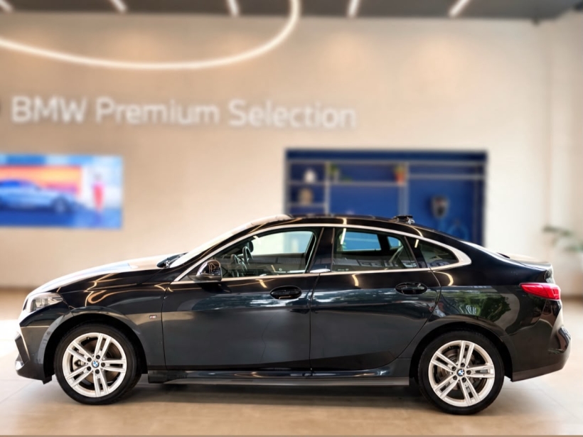 BMW 2 Series 220i M Sport Pro