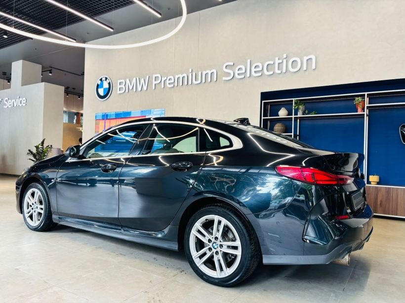 BMW 2 Series 220i M Sport Pro