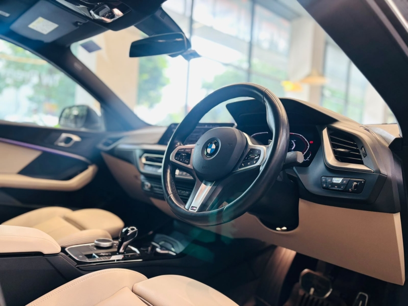 BMW 2 Series 220i M Sport Pro