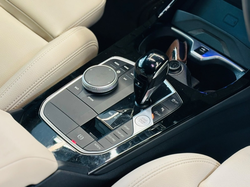 BMW 2 Series 220i M Sport Pro