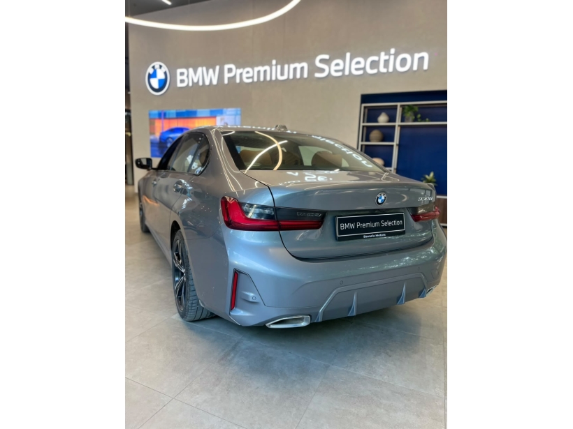 BMW 3 Series Gran Limousine 330Li M Sport