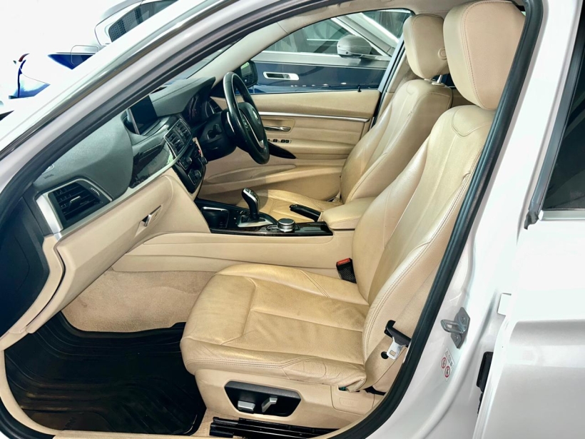 BMW 3 Series 320d Luxury Line