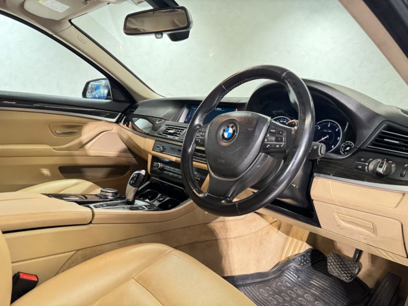 BMW 5 Series 520d Luxury Line