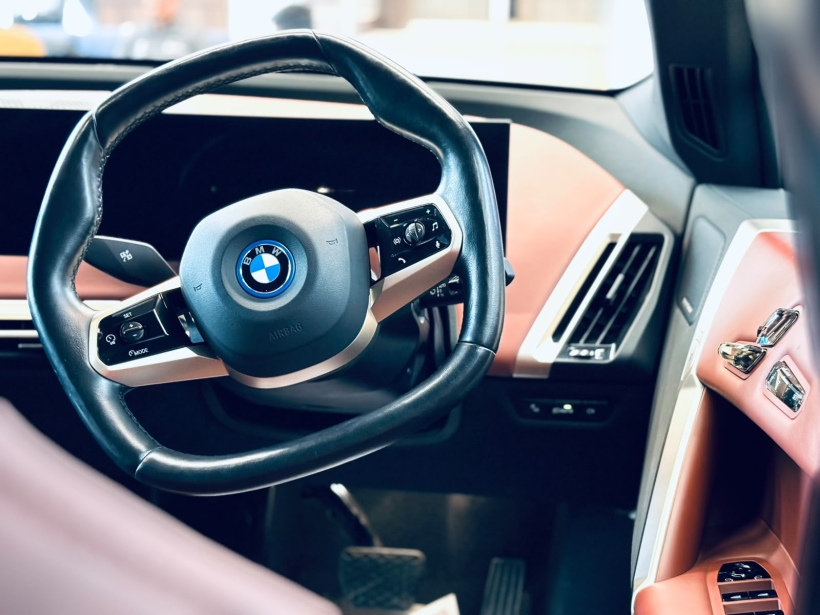 BMW iX xDrive40