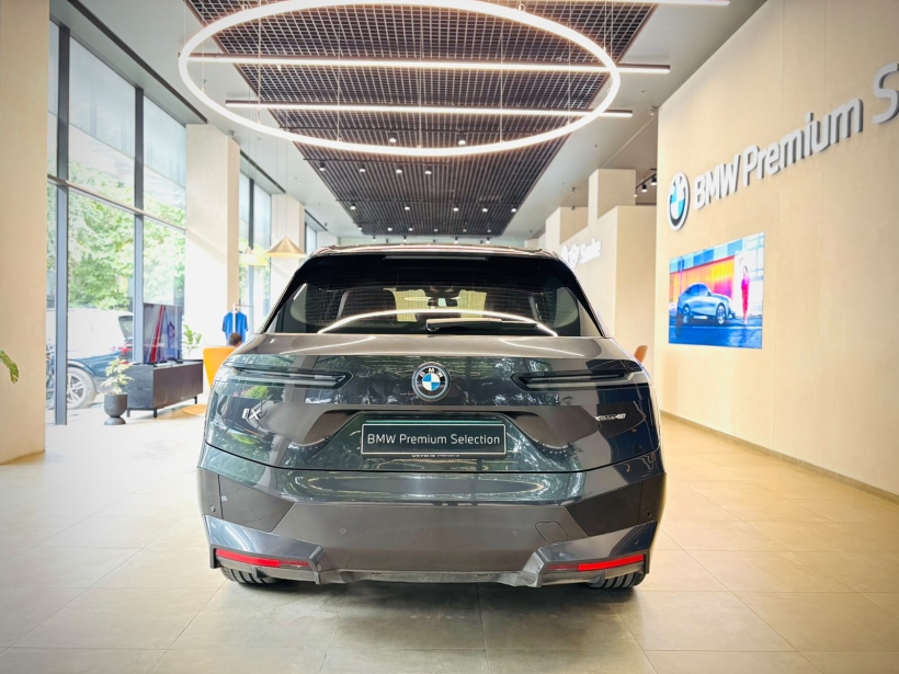 BMW iX xDrive40
