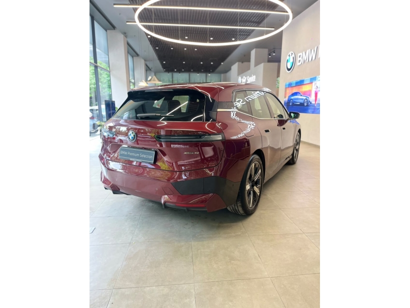 BMW iX xDrive40