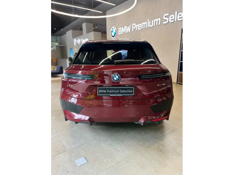 BMW iX xDrive40