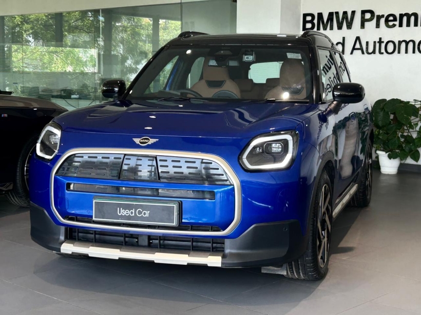 MINI Countryman E Favoured Pack