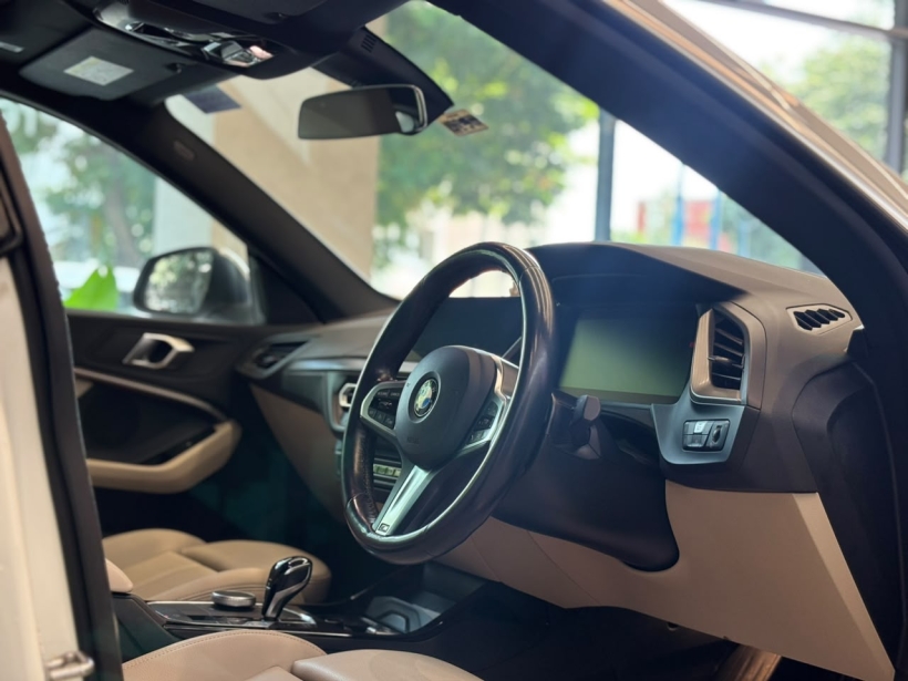 BMW 2 Series 220i M Sport Pro