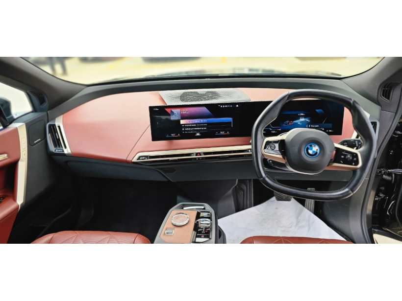 BMW iX xDrive40
