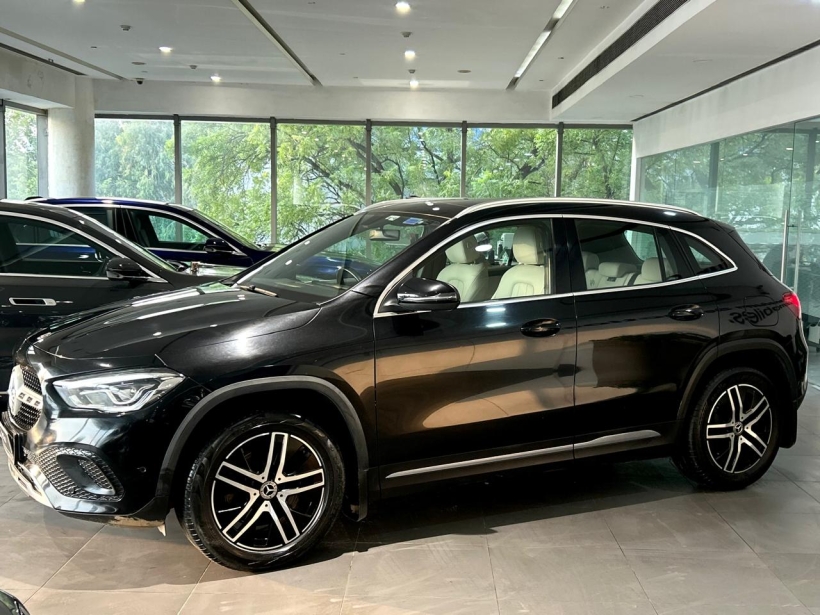 Mercedes Benz GLA 220d 4MATIC