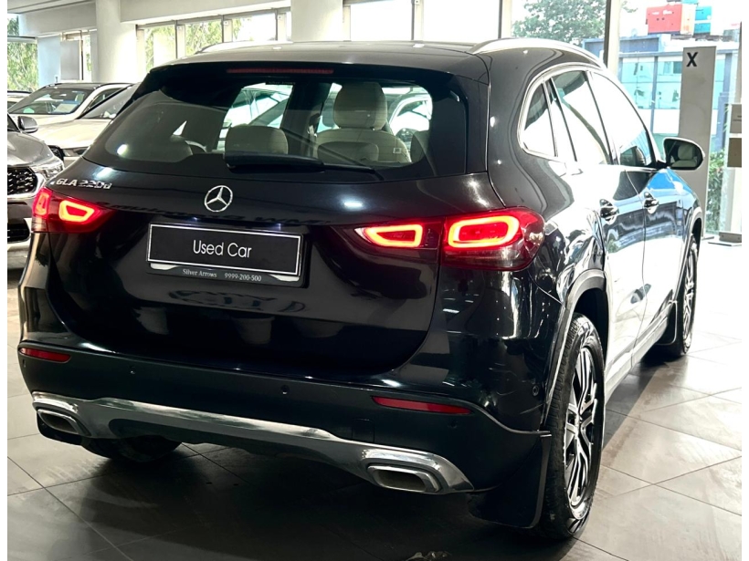 Mercedes Benz GLA 220d 4MATIC