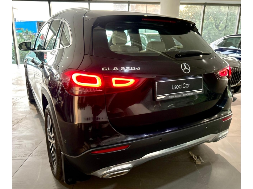 Mercedes Benz GLA 220d 4MATIC