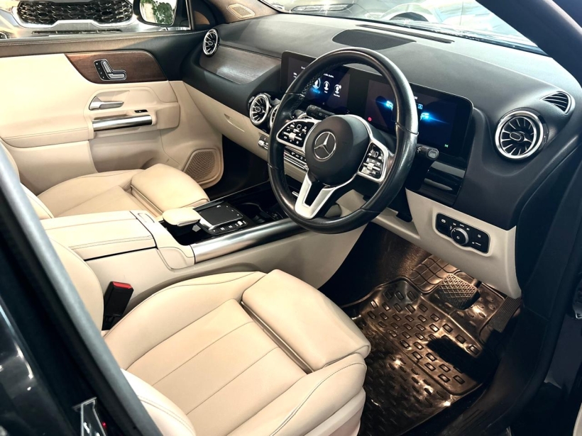 Mercedes Benz GLA 220d 4MATIC